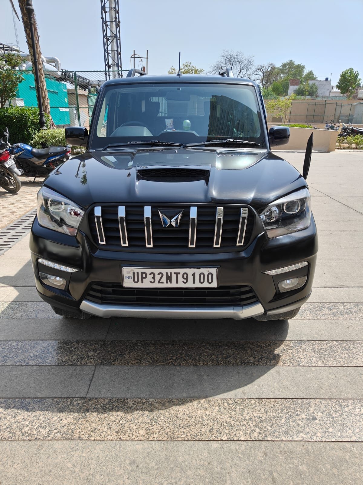 Scorpio Classic image 1 Scorpio Classic image 1