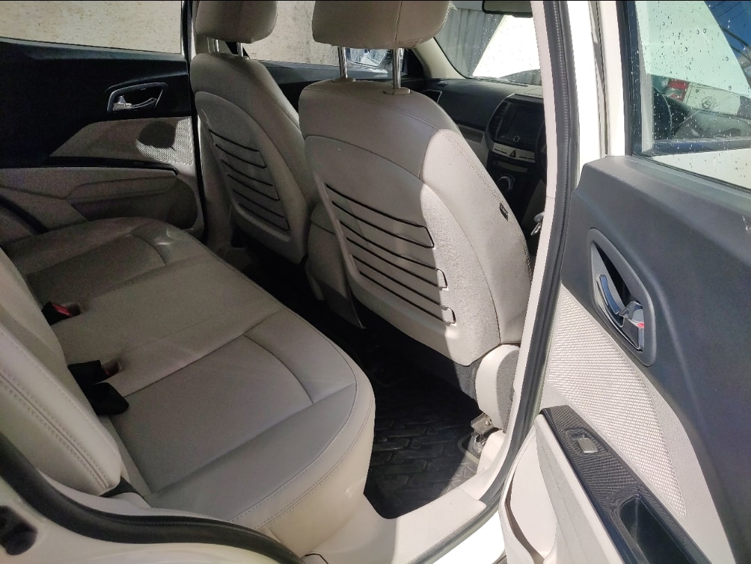 XUV300 image 11 XUV300 image 11