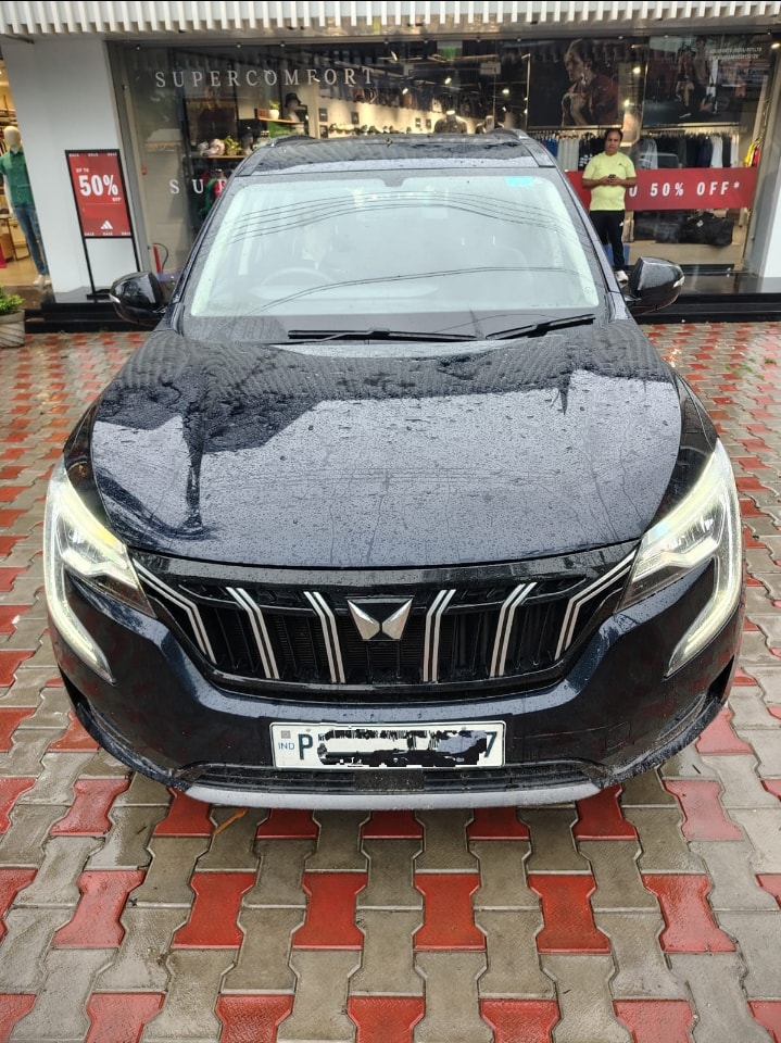 Used 2022 Mahindra XUV700 Used 2022 Mahindra XUV700