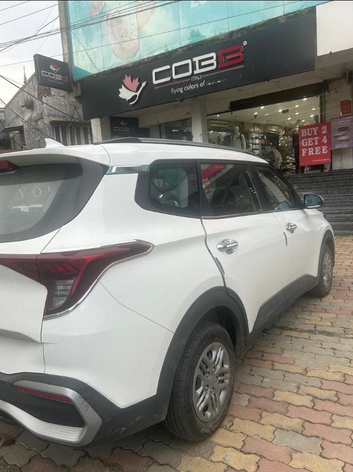 Used 2024 Kia Carens Used 2024 Kia Carens