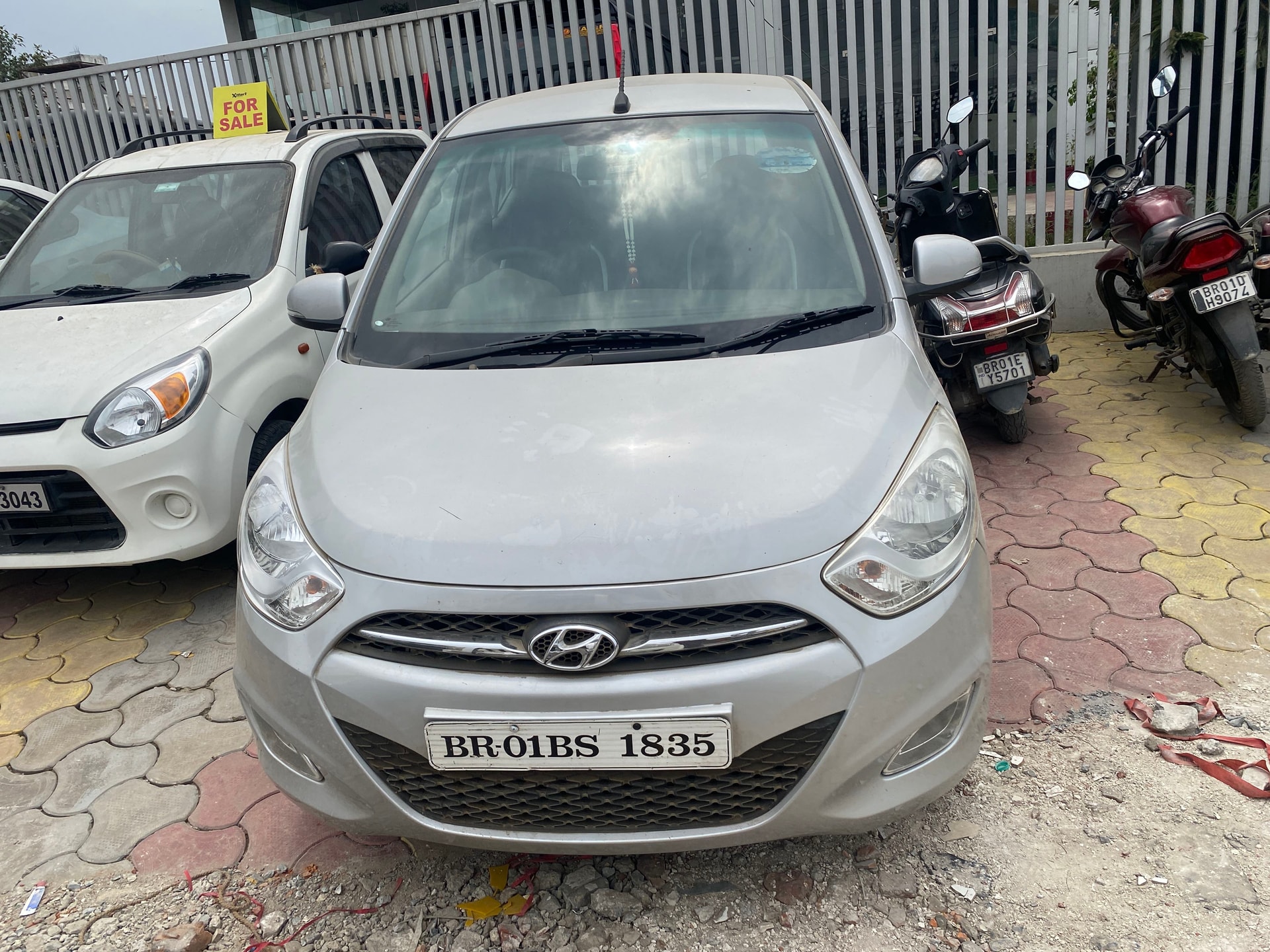 i10 image 3 i10 image 3