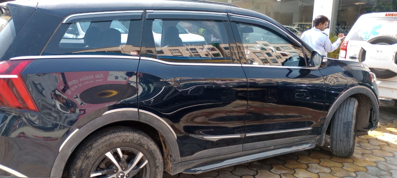 XUV700 image 2 XUV700 image 2