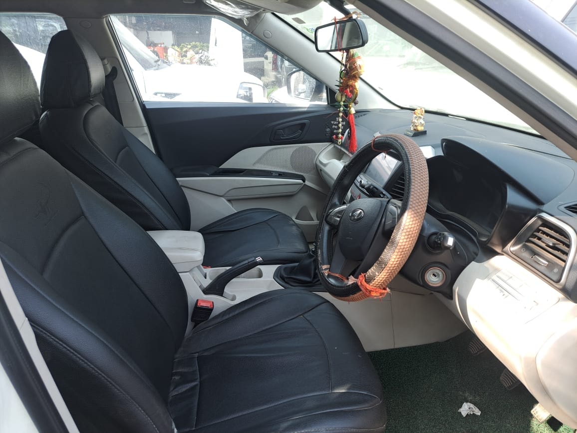 XUV300 image 4 XUV300 image 4