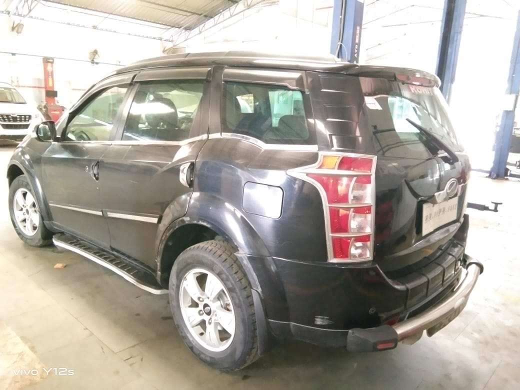 XUV500 image 1 XUV500 image 1