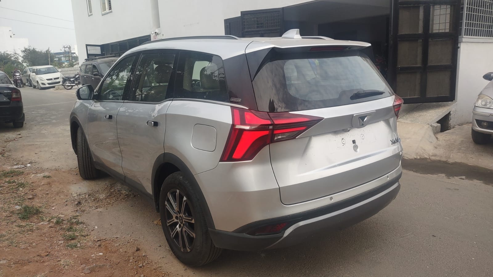 XUV700 image 3 XUV700 image 3