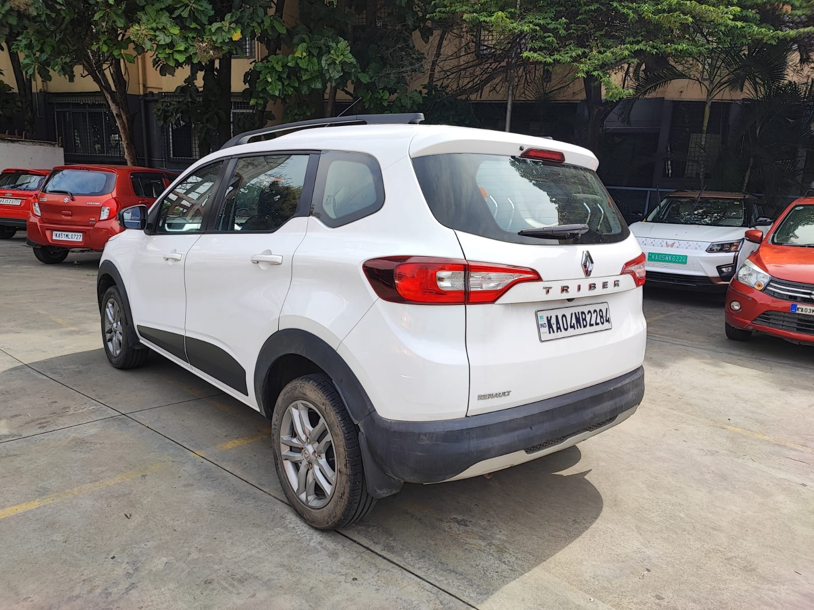 Used 2022 Renault Triber Used 2022 Renault Triber