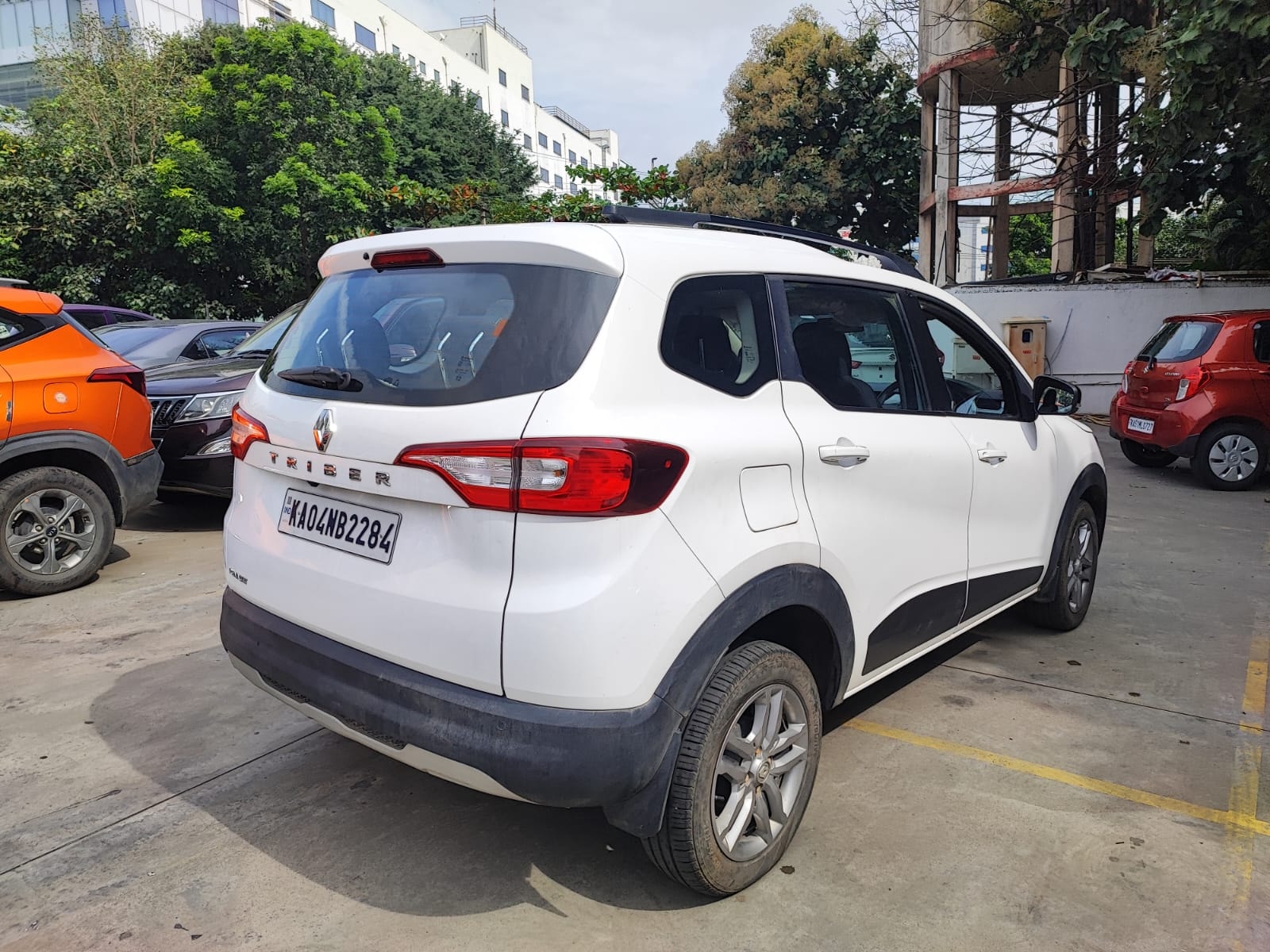 Used 2022 Renault Triber Used 2022 Renault Triber