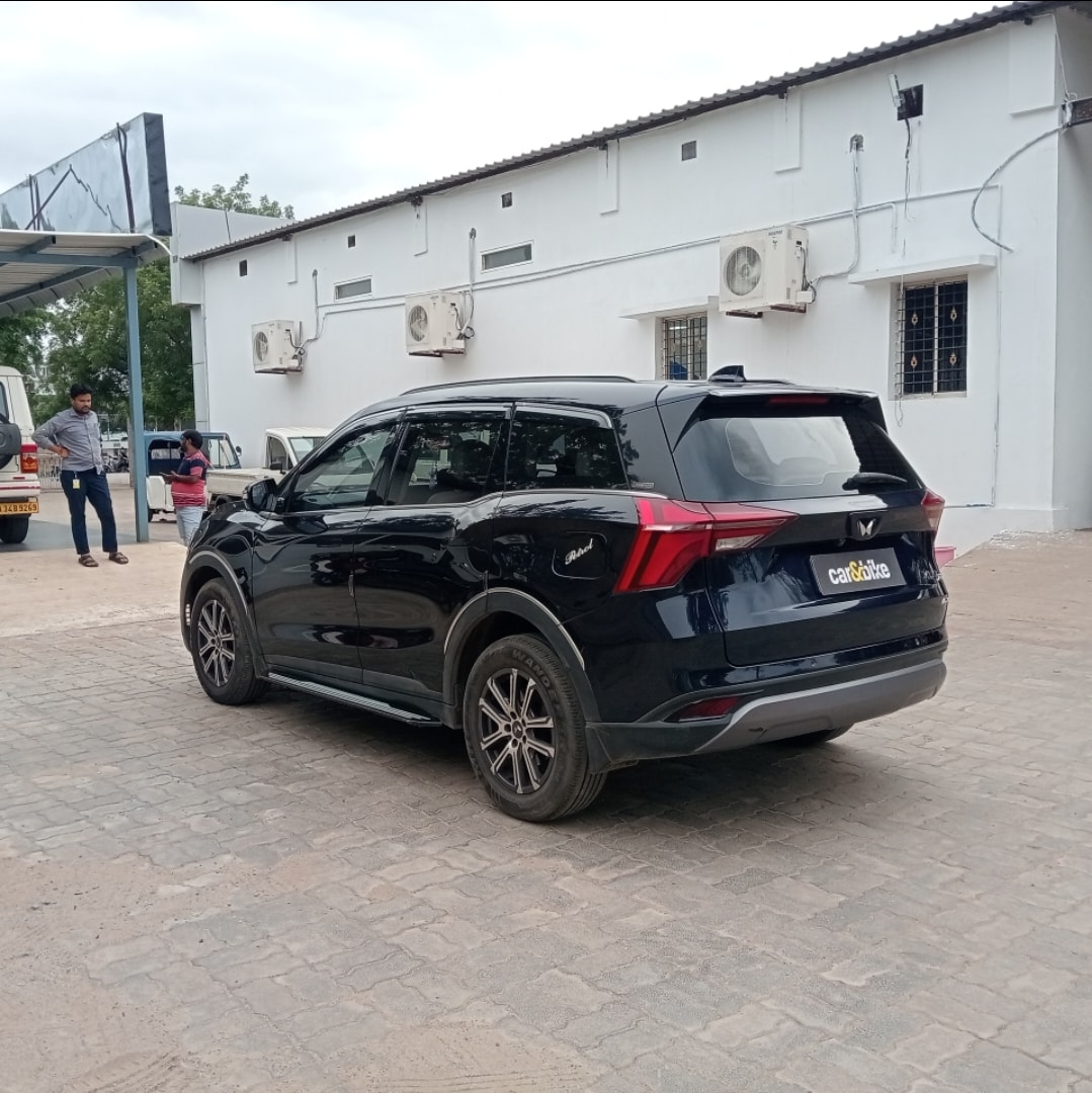 Used 2021 Mahindra XUV700 Used 2021 Mahindra XUV700