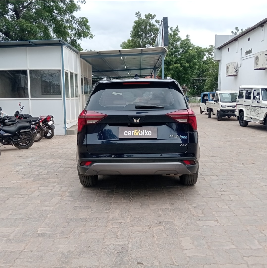 XUV700 image 4 XUV700 image 4