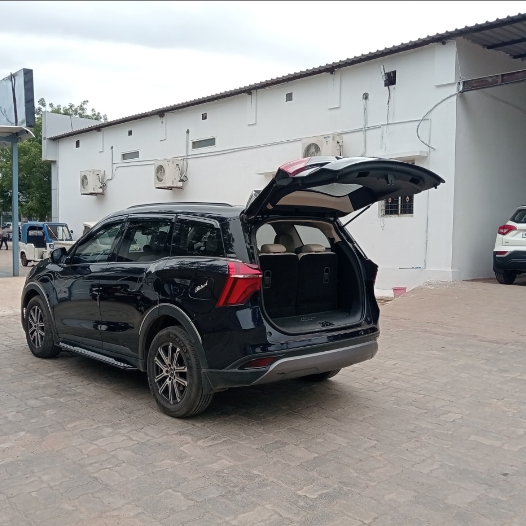 XUV700 image 10 XUV700 image 10