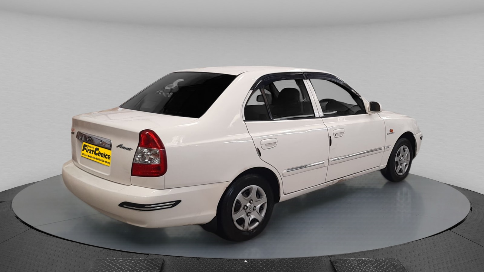 Accent image 7 Accent image 7