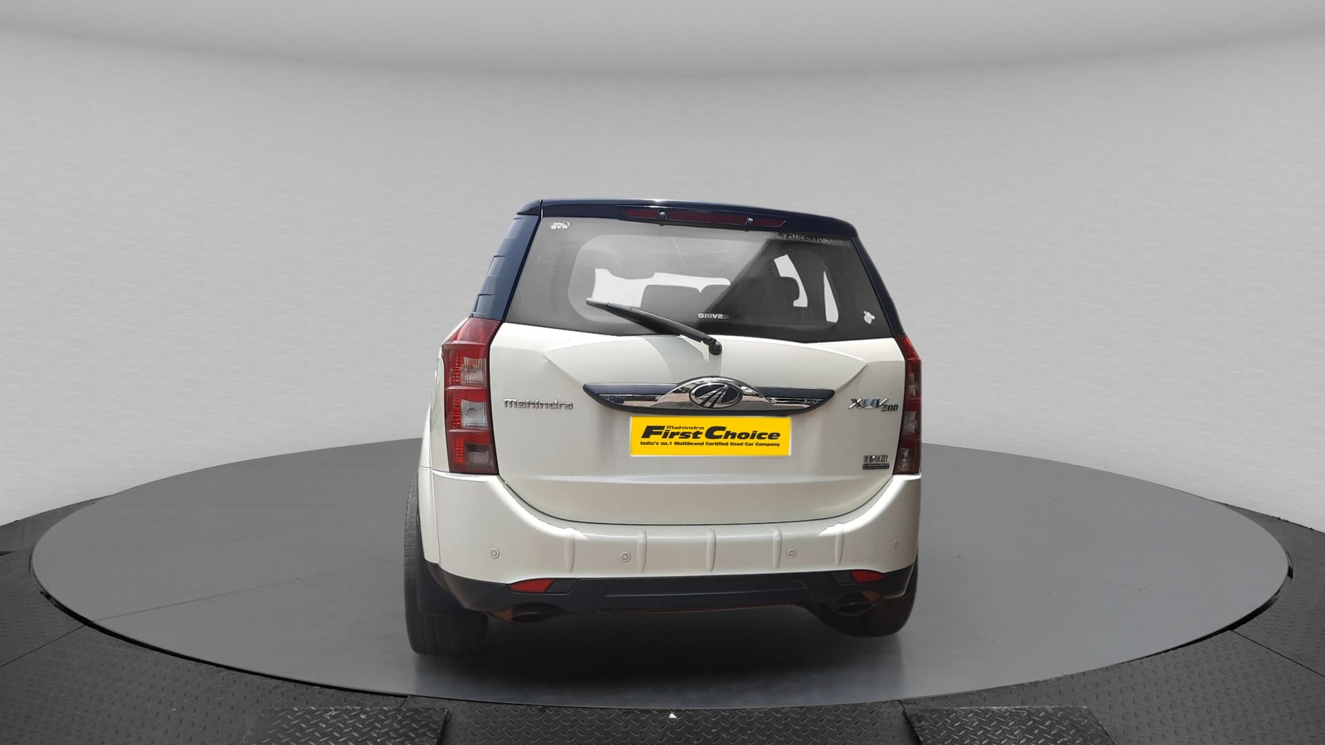 XUV500 image 4 XUV500 image 4