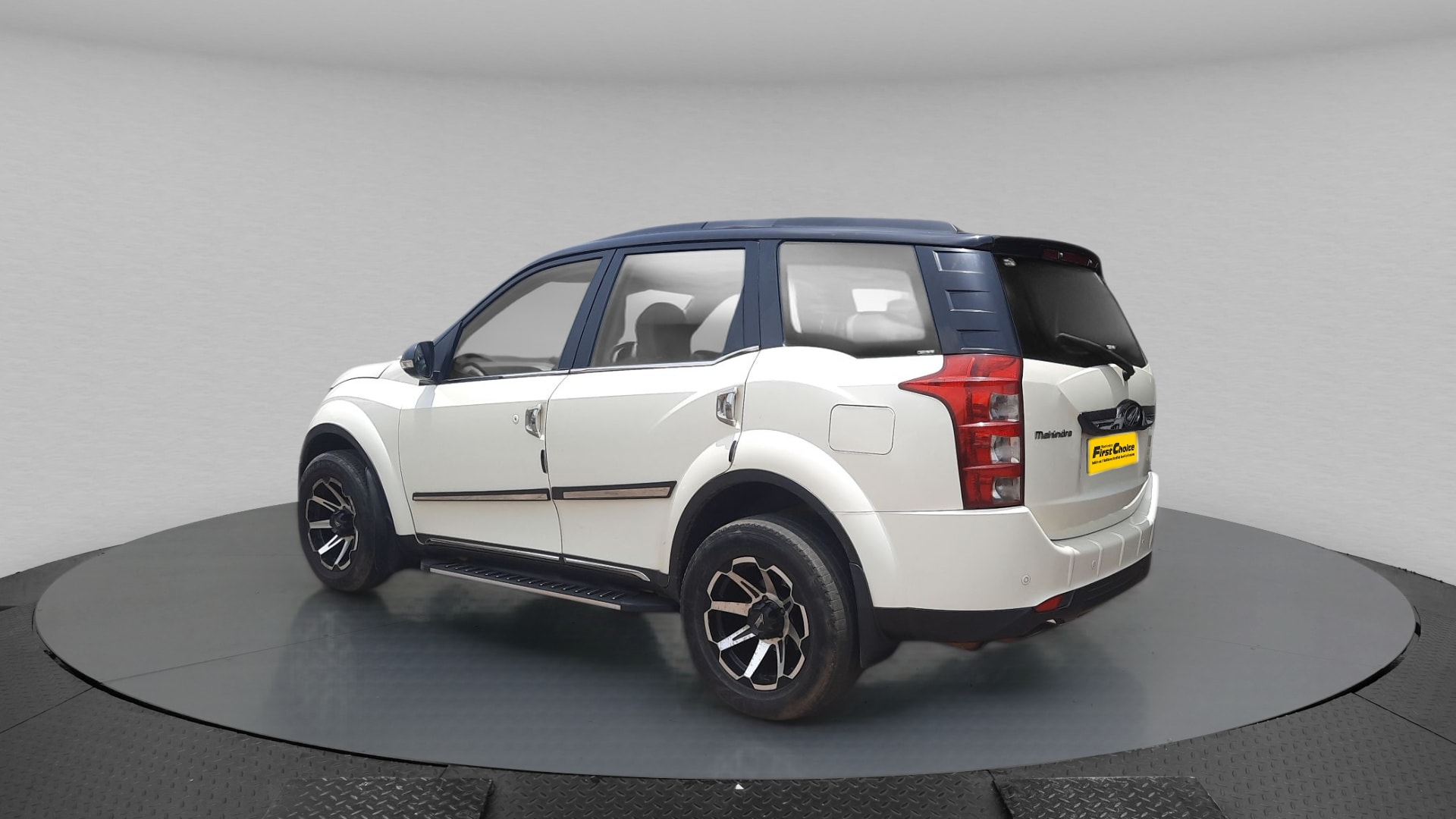 XUV500 image 3 XUV500 image 3