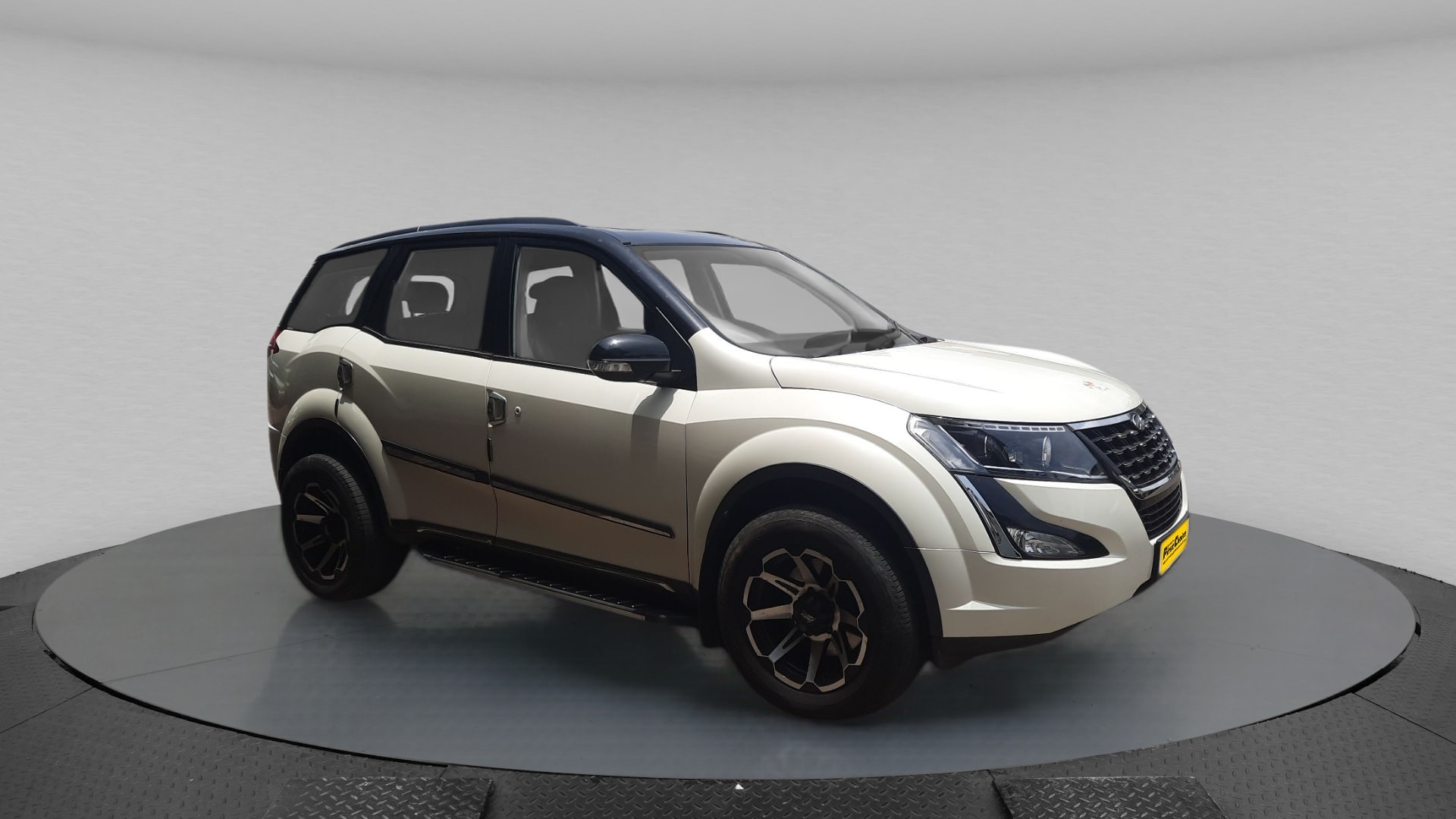 XUV500 image 5 XUV500 image 5