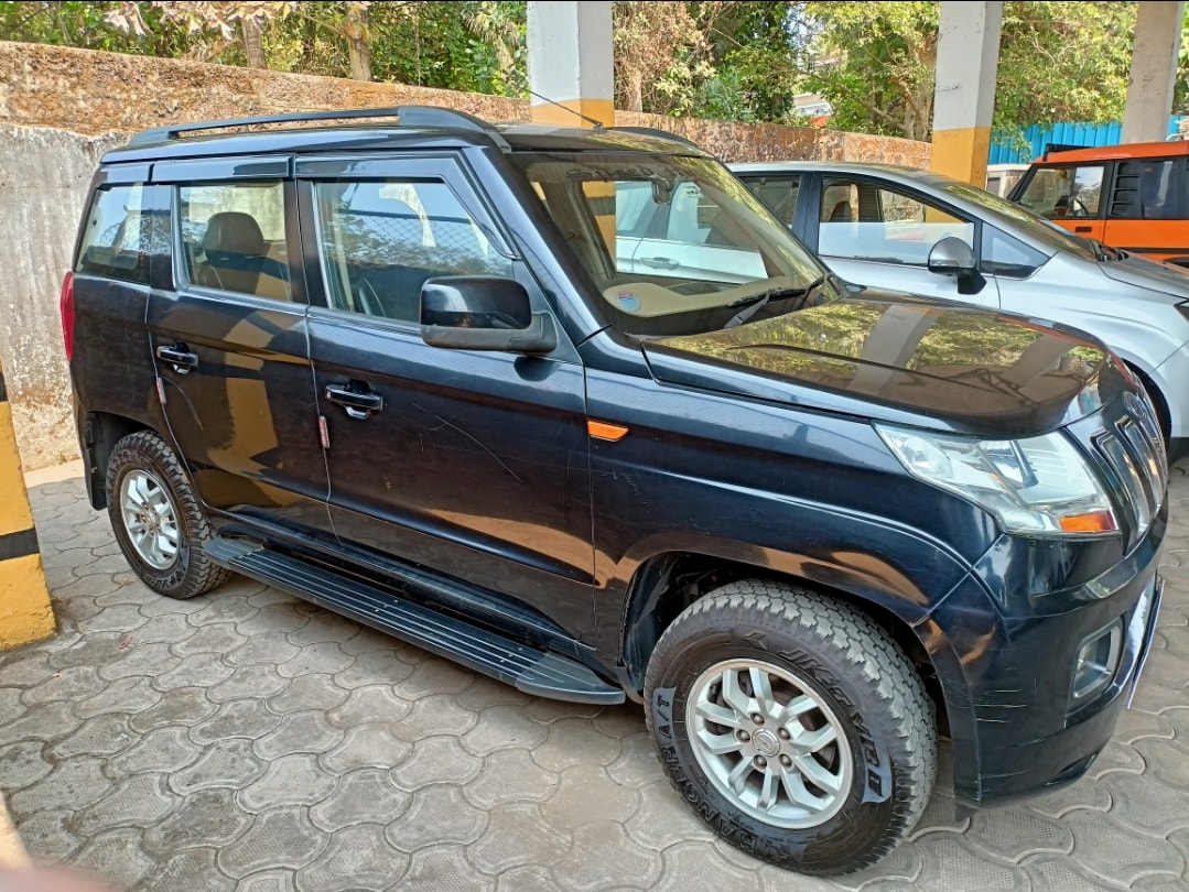 TUV300 image 2 TUV300 image 2