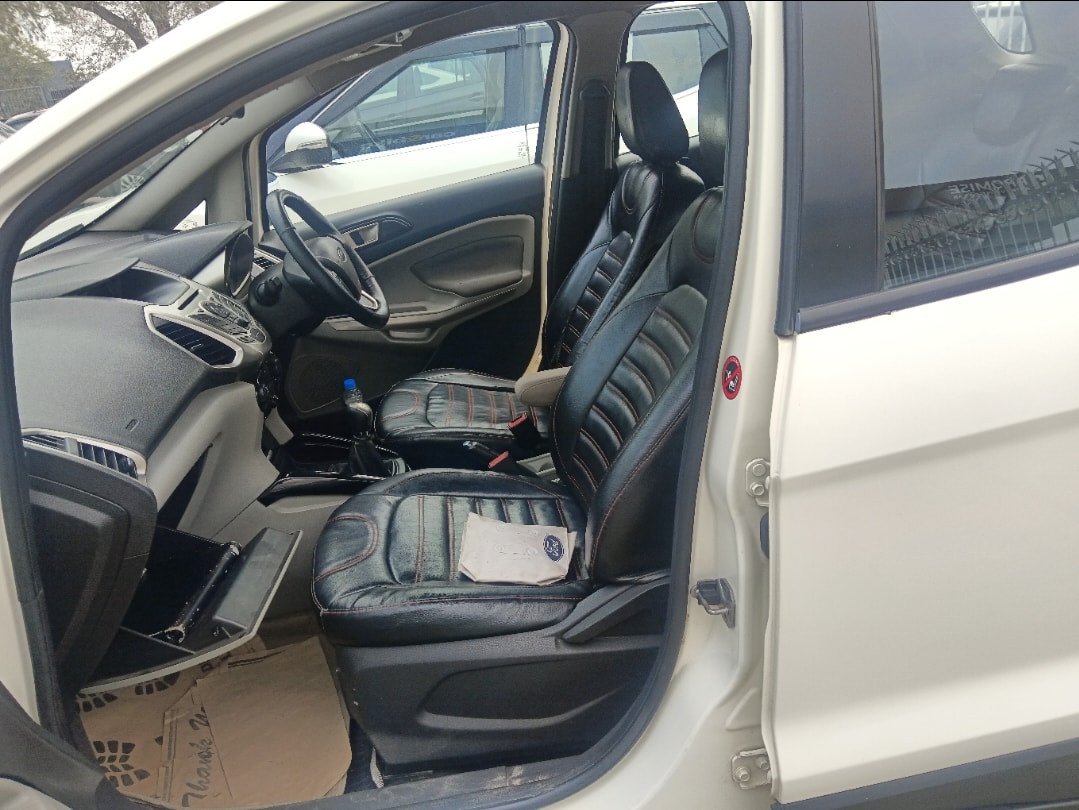 EcoSport image 15 EcoSport image 15