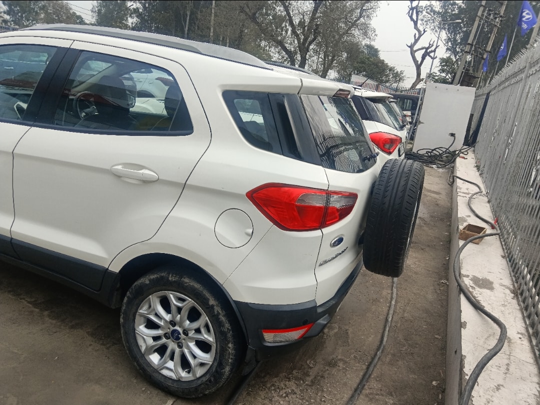 EcoSport image 3 EcoSport image 3