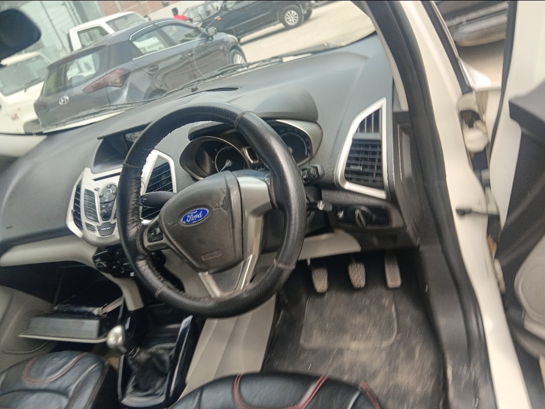 EcoSport image 12 EcoSport image 12