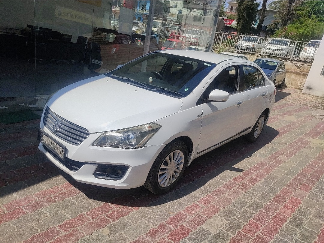 Ciaz image 1 Ciaz image 1