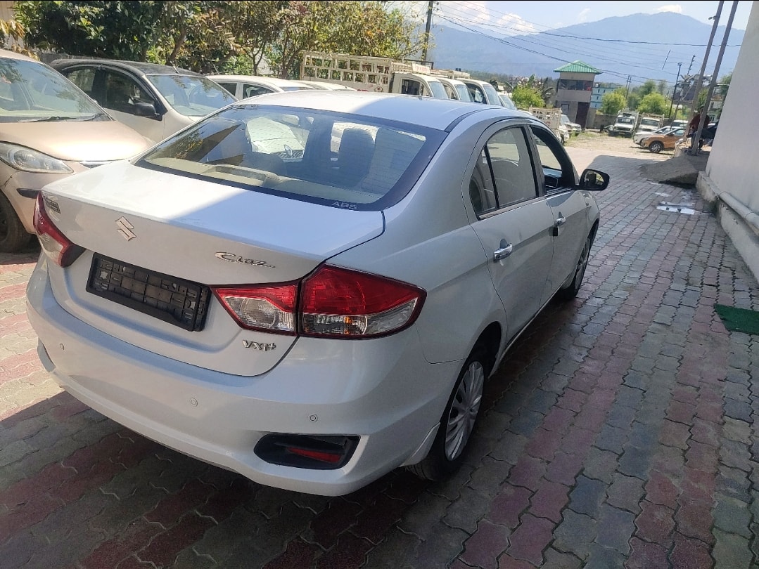 Ciaz image 2 Ciaz image 2