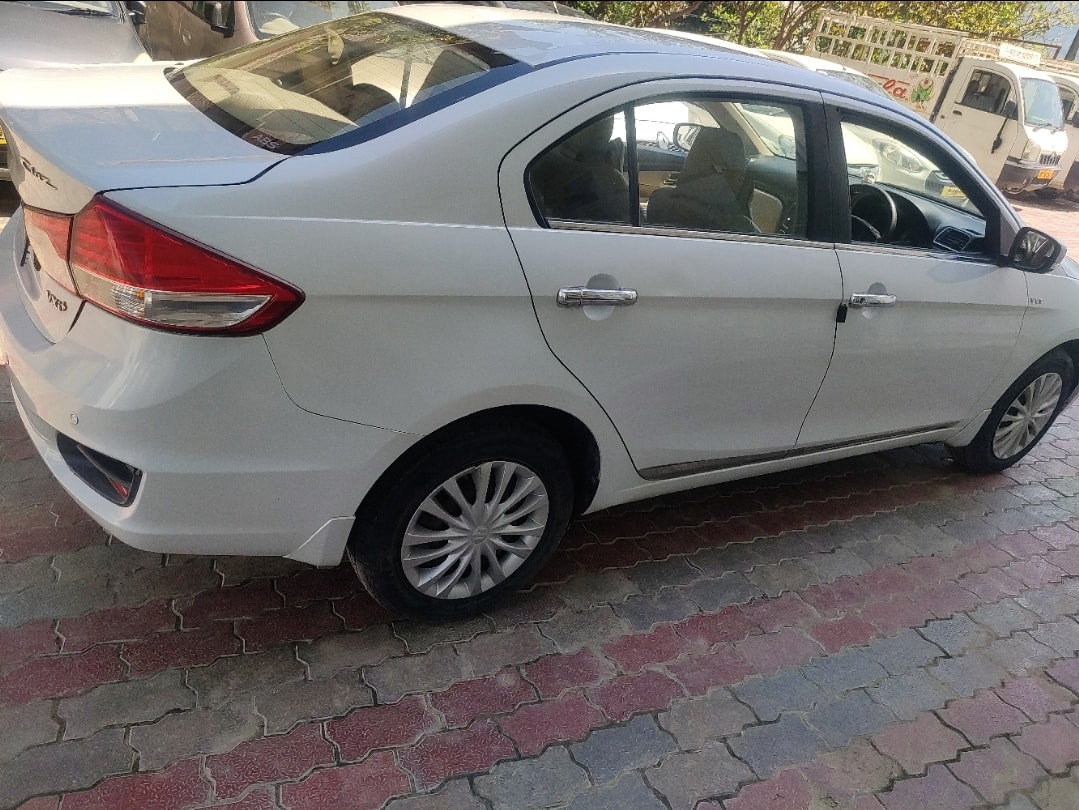 Ciaz image 4 Ciaz image 4