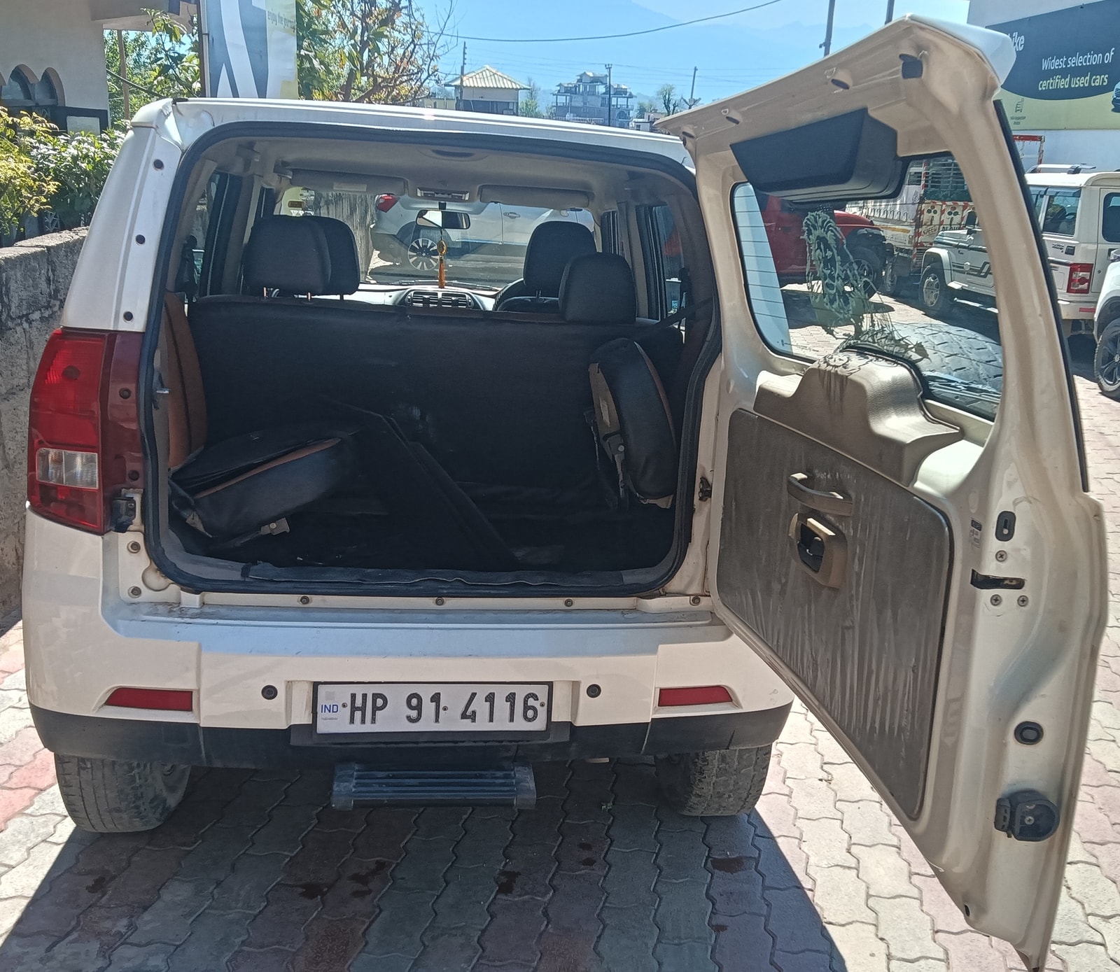 Used 2021 Mahindra Bolero Neo Used 2021 Mahindra Bolero Neo