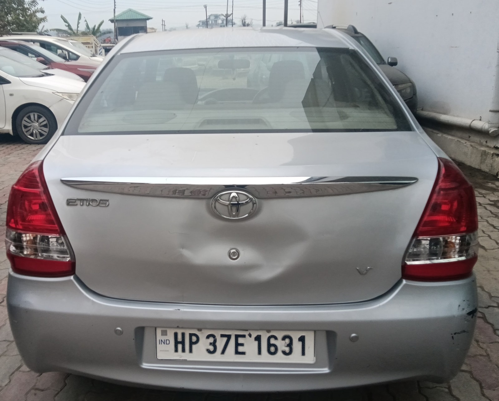 Etios image 4 Etios image 4