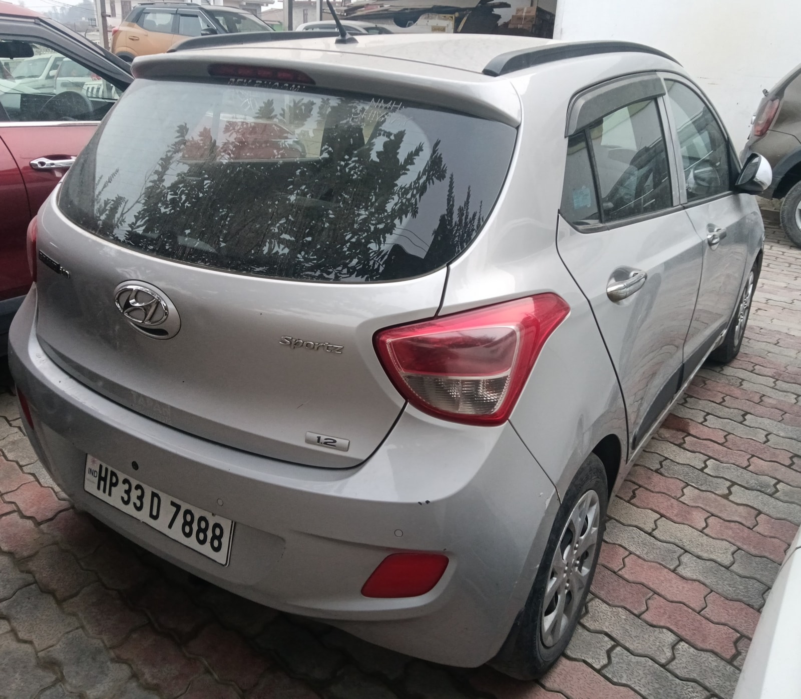 Grand i10 image 4 Grand i10 image 4