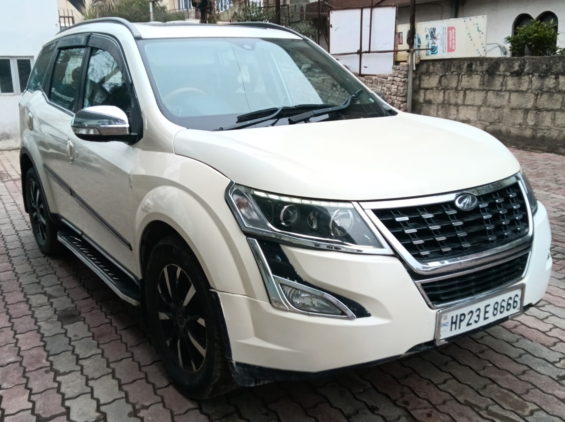 XUV500 image 7 XUV500 image 7