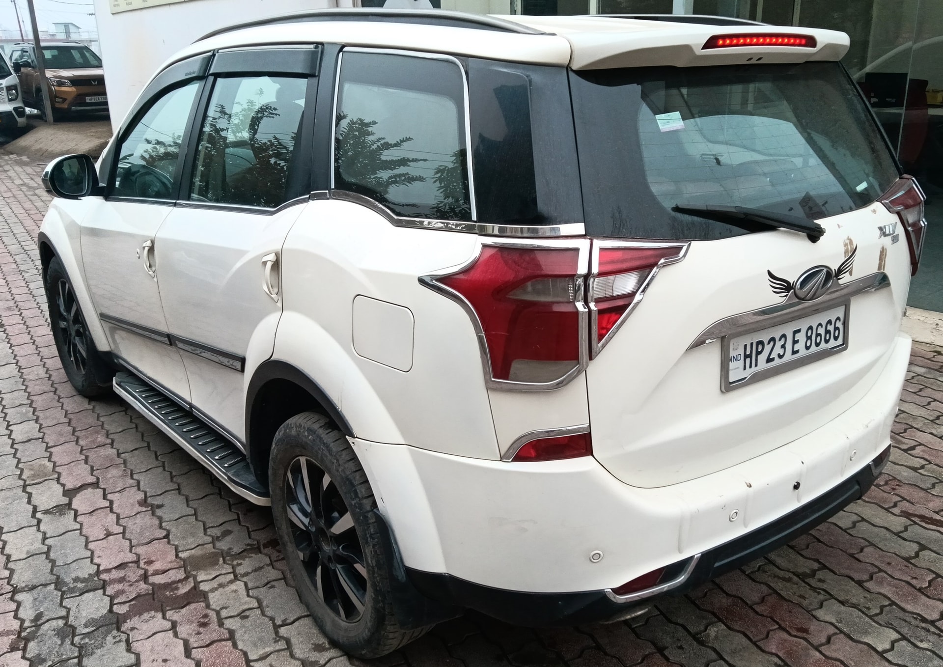 XUV500 image 3 XUV500 image 3