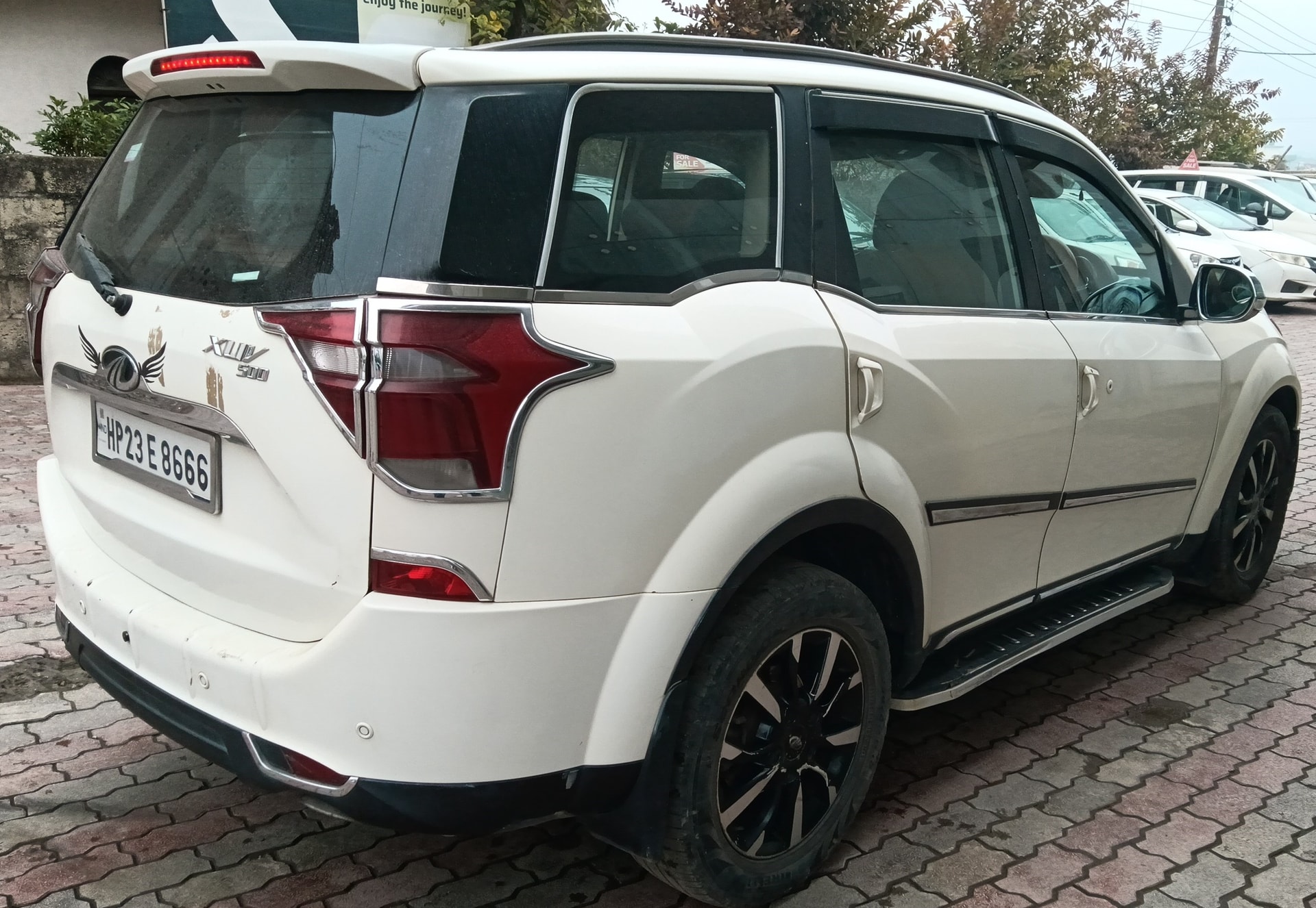 XUV500 image 5 XUV500 image 5
