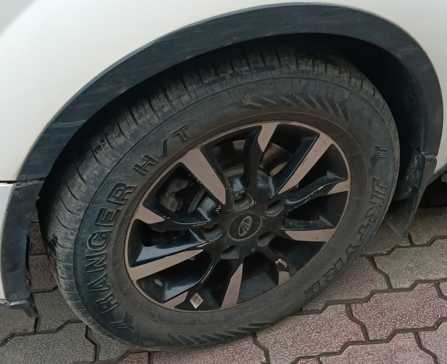 XUV500 image 9 XUV500 image 9