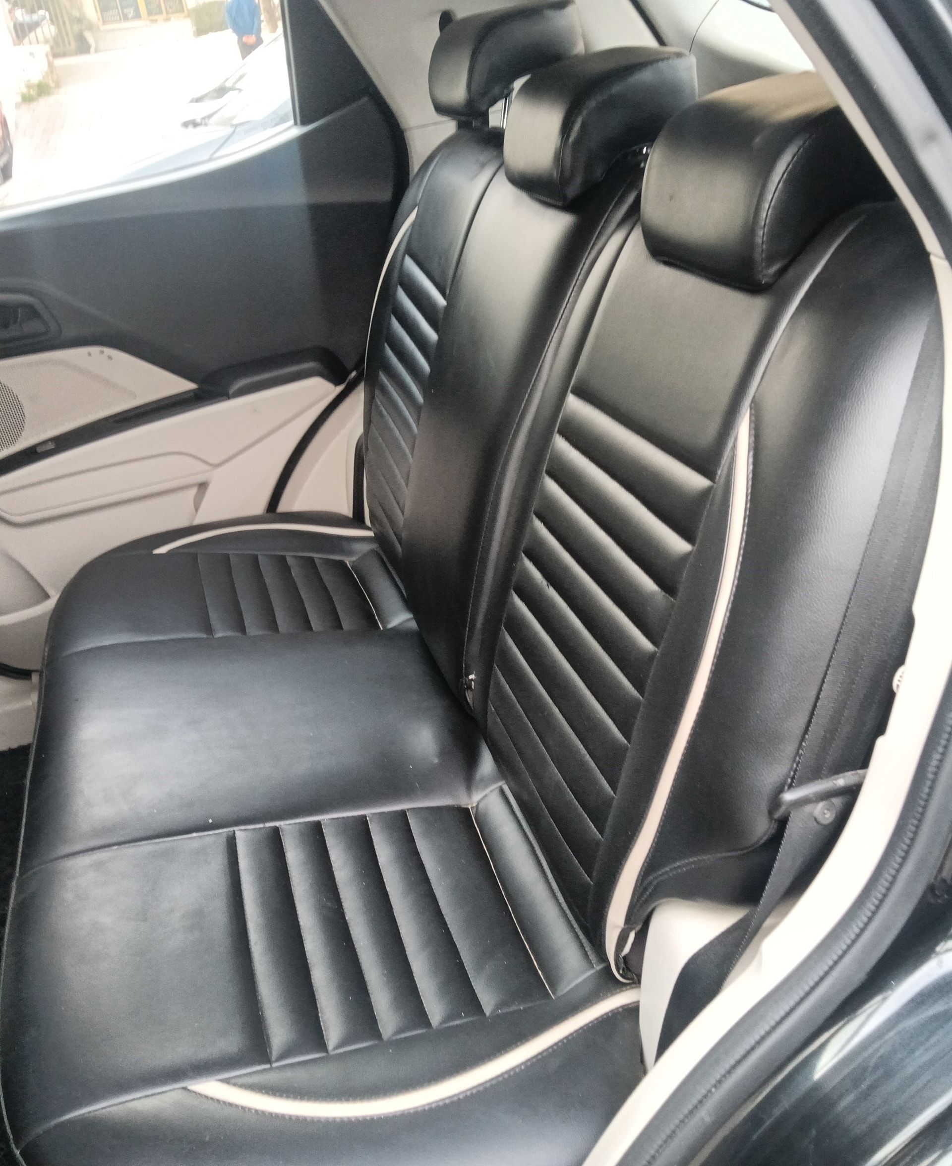 Used 2020 Mahindra XUV300 Used 2020 Mahindra XUV300