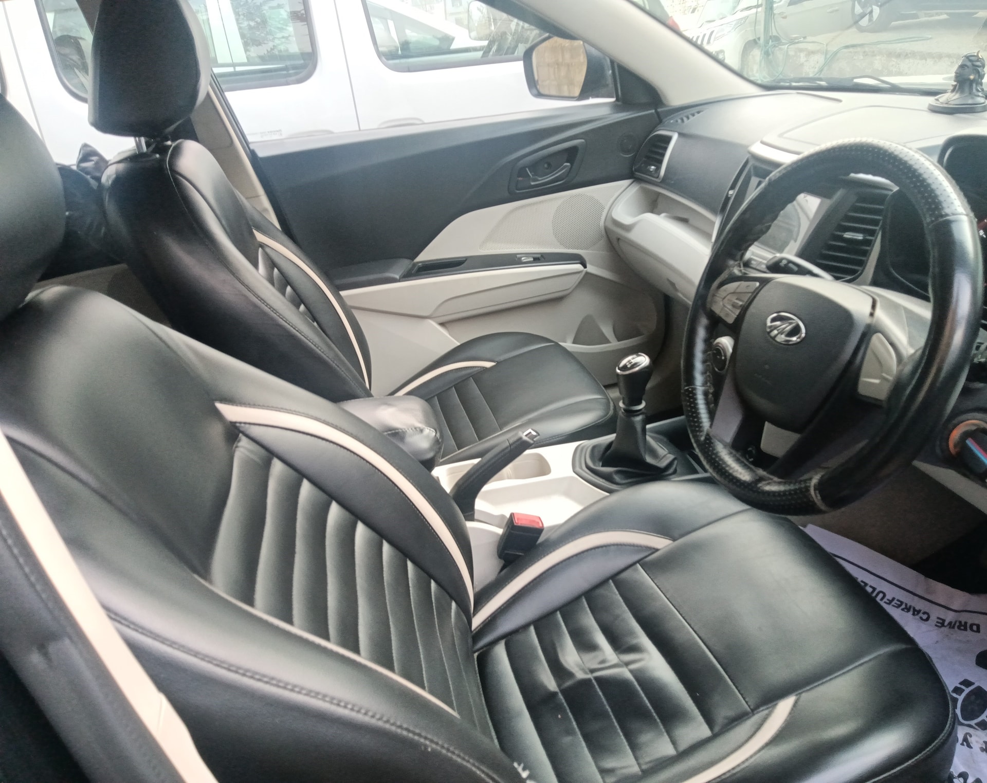 Used 2020 Mahindra XUV300 Used 2020 Mahindra XUV300