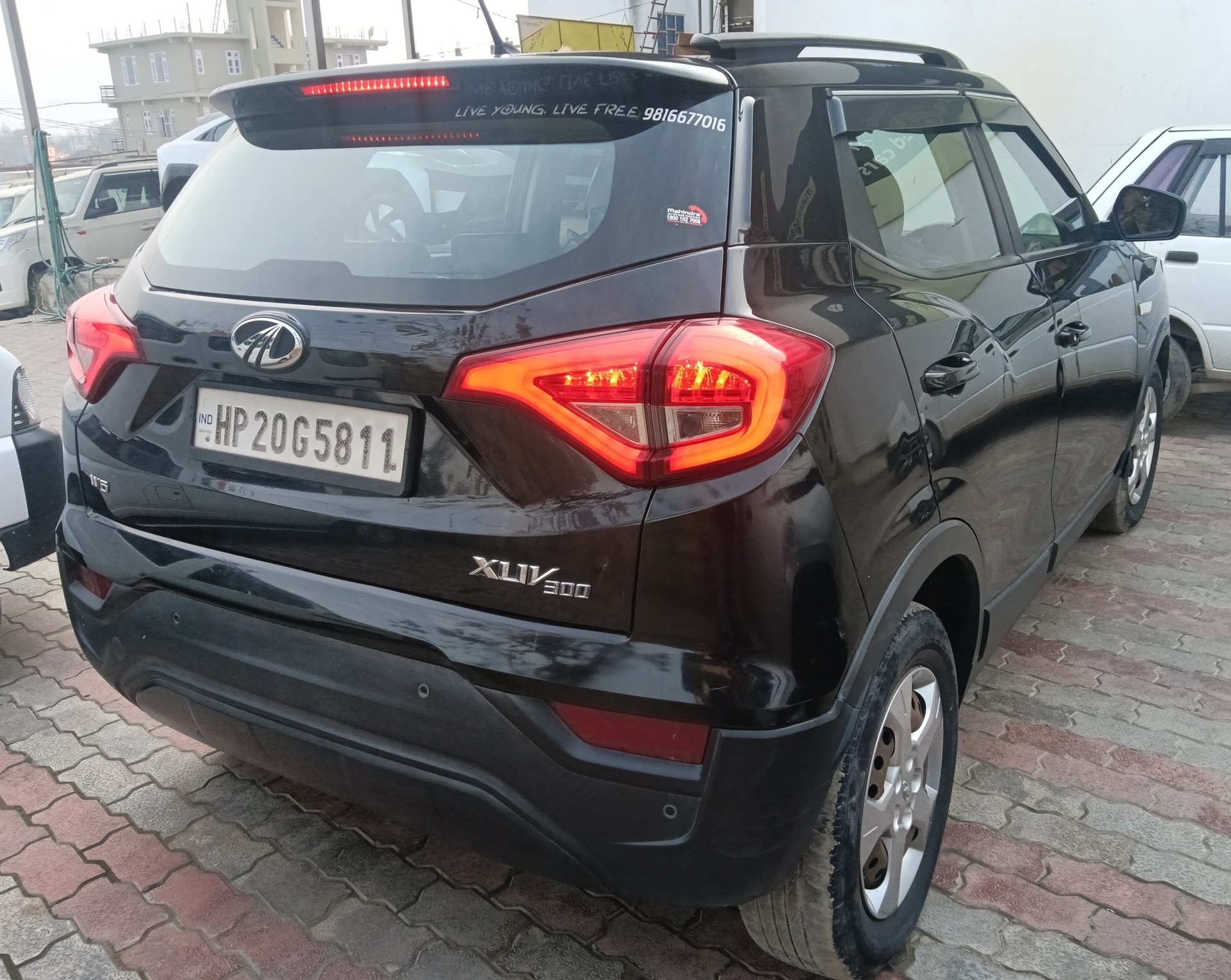 Used 2020 Mahindra XUV300 Used 2020 Mahindra XUV300