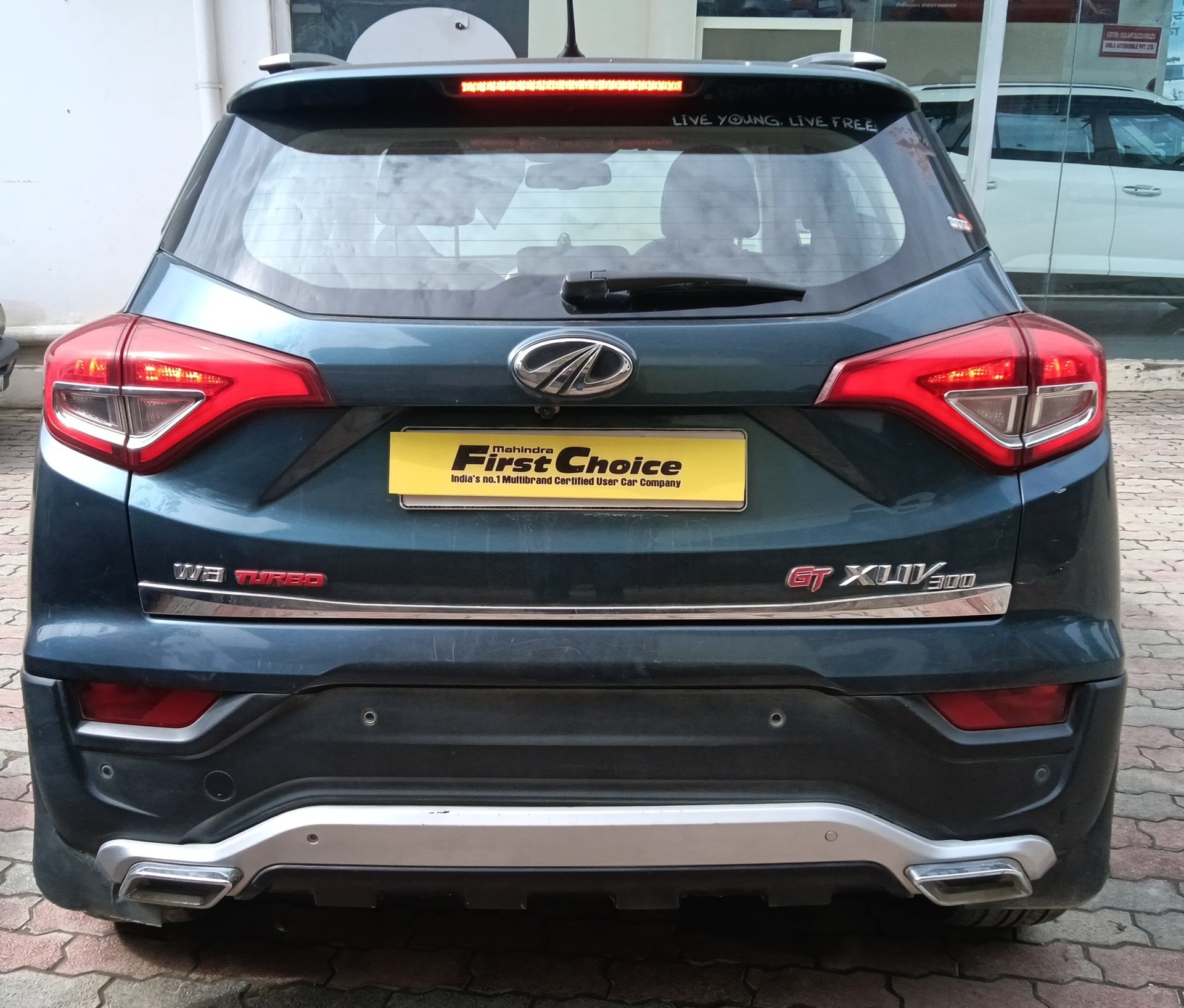 XUV300 image 4 XUV300 image 4