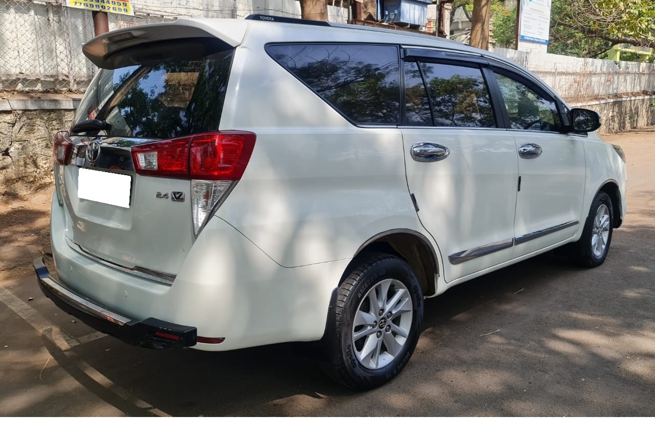 Innova Crysta image 4 Innova Crysta image 4