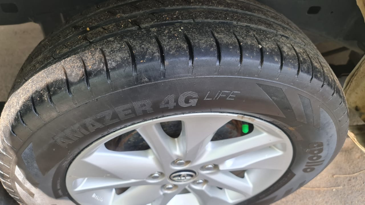 Innova Crysta image 7 Innova Crysta image 7