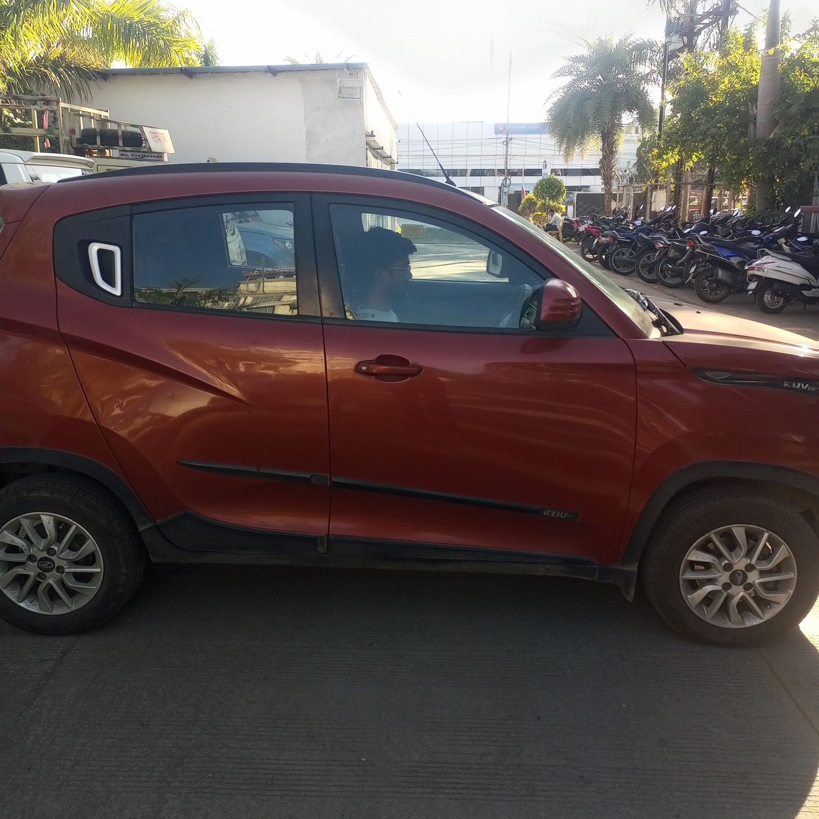 Used 2017 Mahindra KUV100 Used 2017 Mahindra KUV100