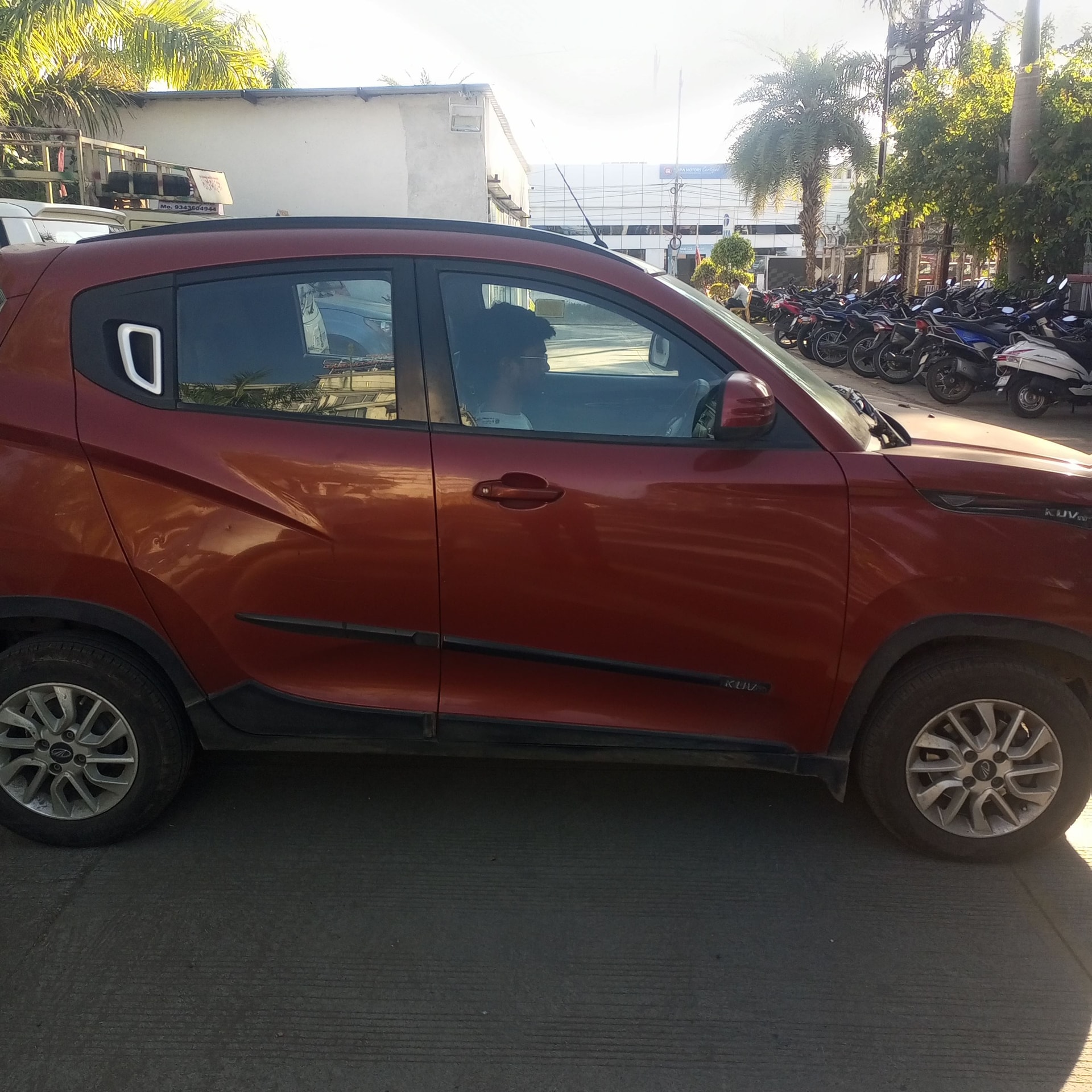 Used 2017 Mahindra KUV100 Used 2017 Mahindra KUV100
