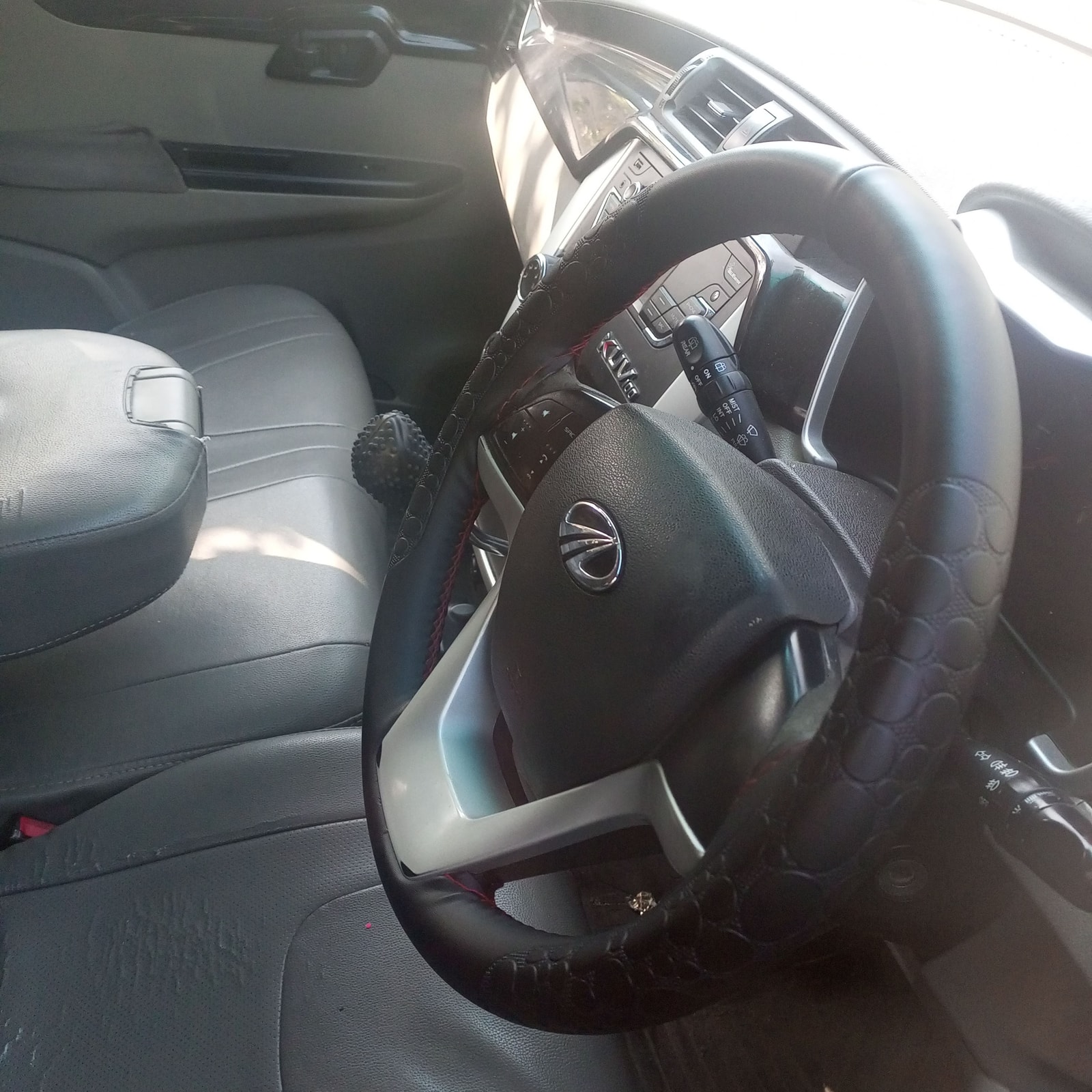 Used 2017 Mahindra KUV100 Used 2017 Mahindra KUV100