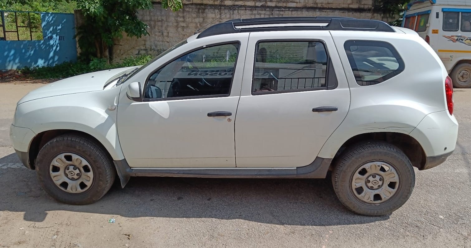 Duster image 2 Duster image 2