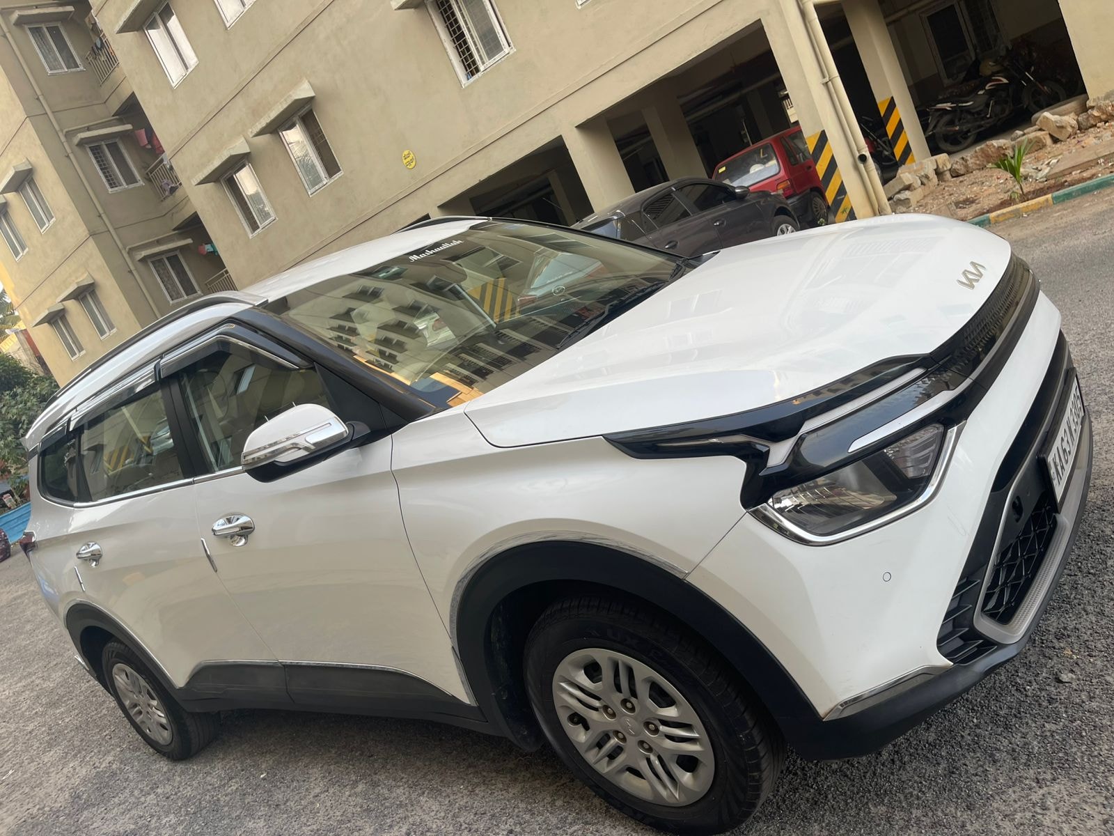 Carens image 1 Carens image 1