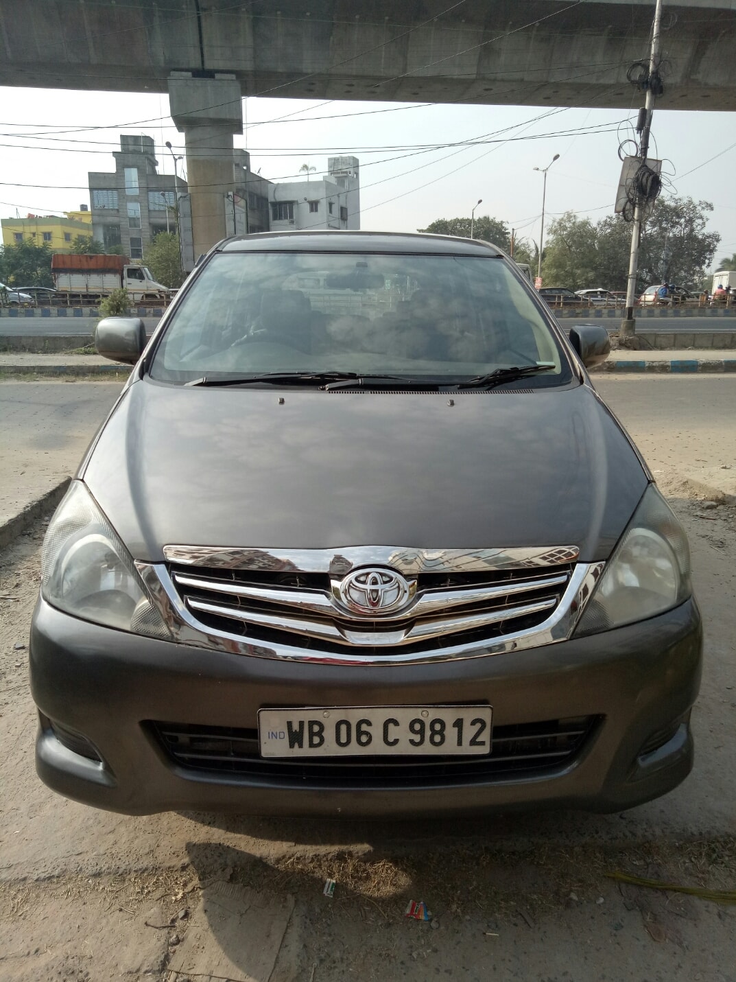 Innova image 3 Innova image 3