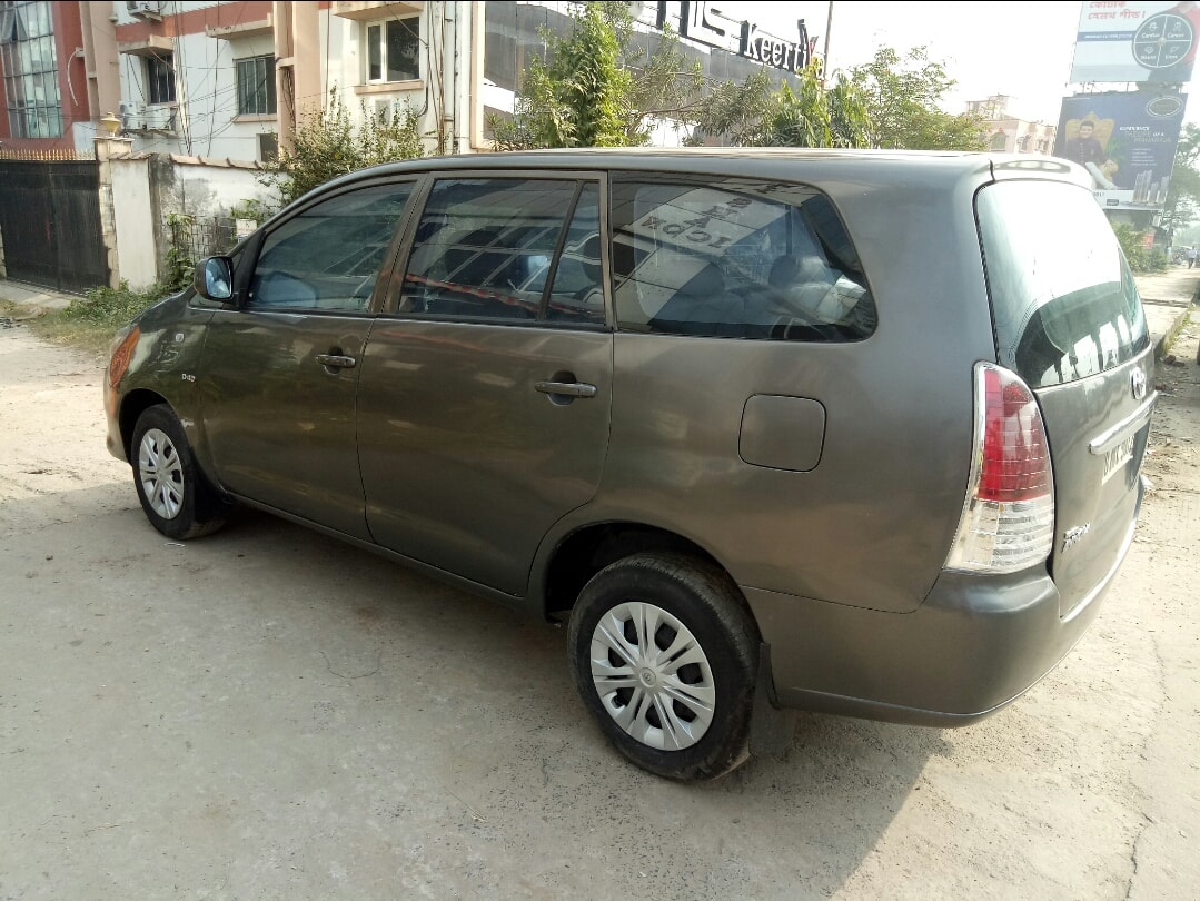 Innova image 4 Innova image 4