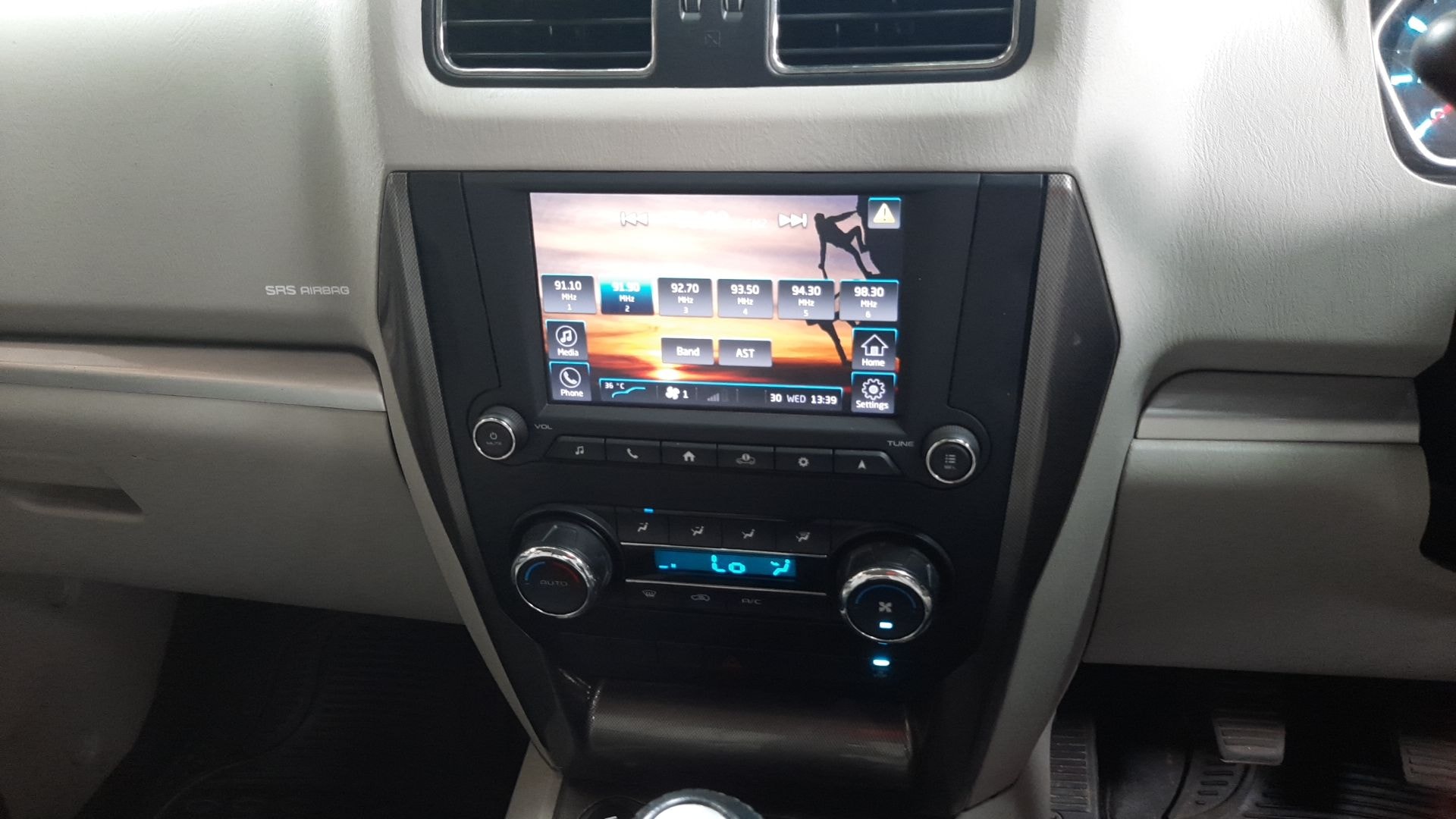 Scorpio image 16 Scorpio image 16