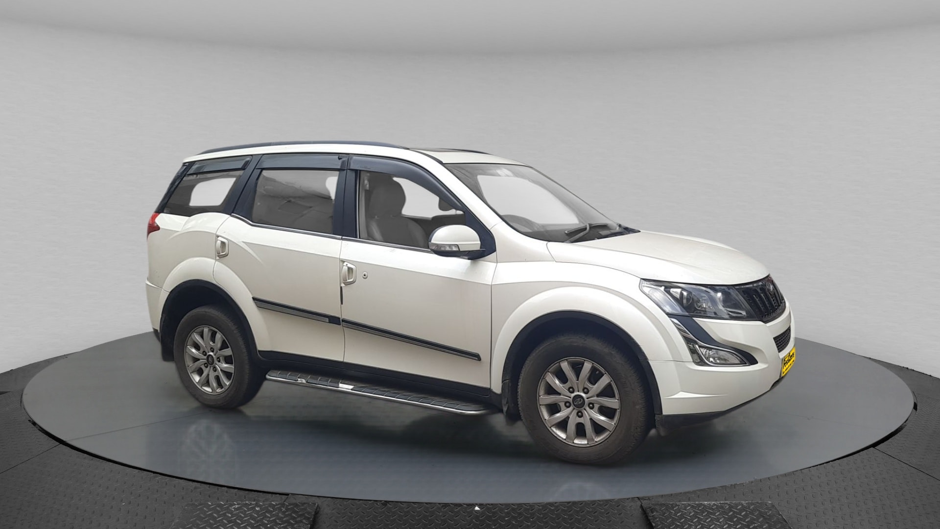 XUV500 image 9 XUV500 image 9