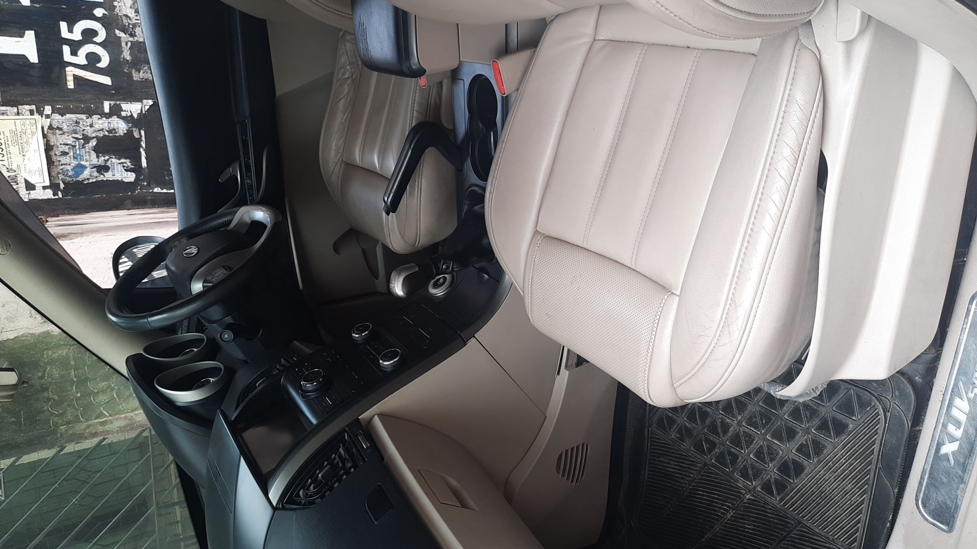 XUV500 image 19 XUV500 image 19