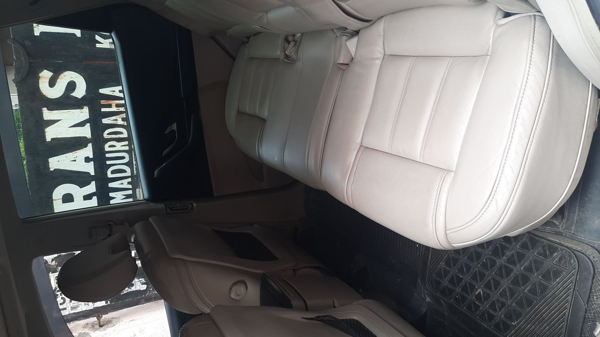 XUV500 image 8 XUV500 image 8