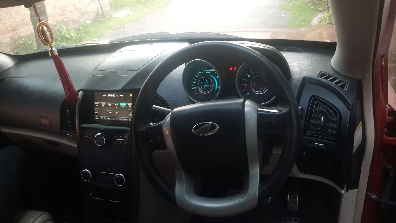 XUV500 image 14 XUV500 image 14